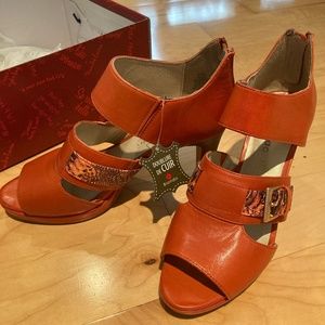 Blonde Vandi (6 1/2)